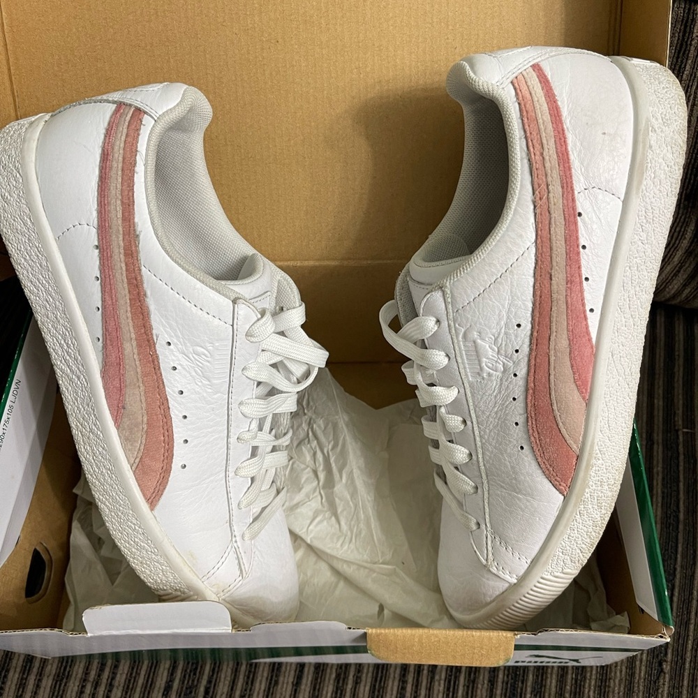 Women's White and Pink Sneakers 8.5 Puma Clyde - used , has box